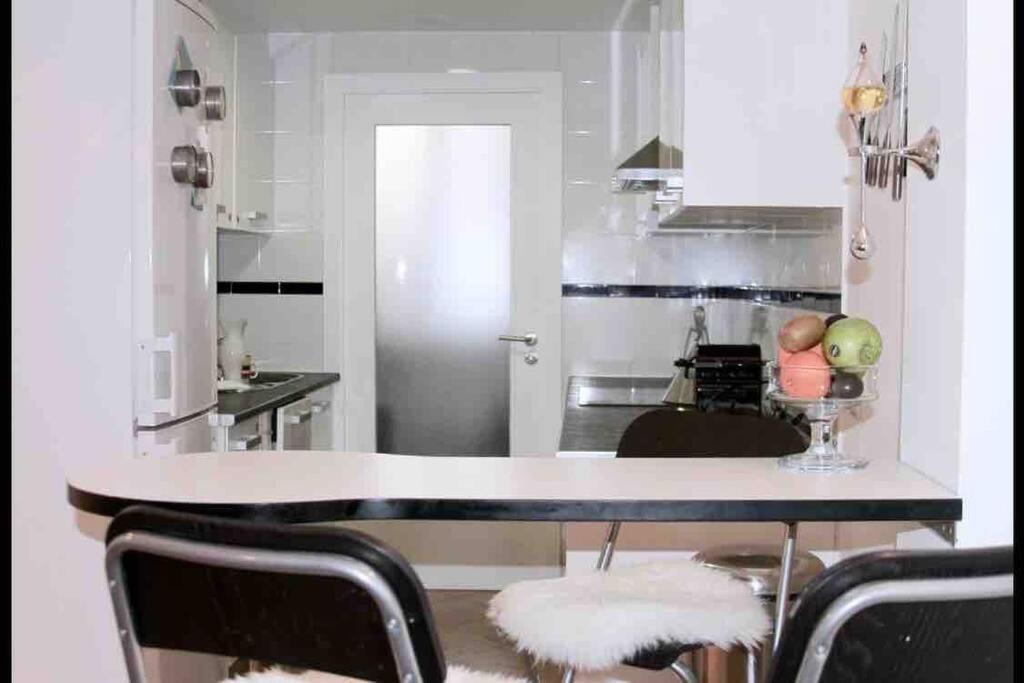 Experience Beautiful Duplex Penthouse With Terrace In * Palma